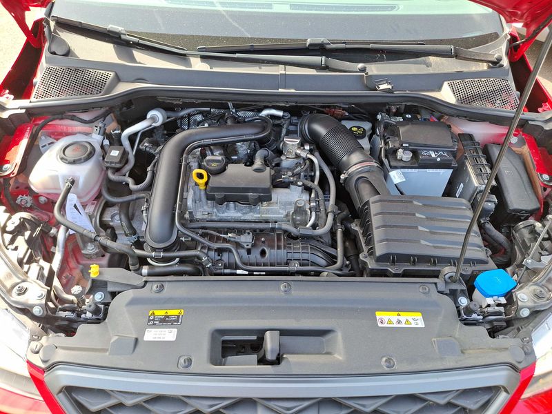 Seat Arona 1.0 TSI FR 2024 – снимка 8