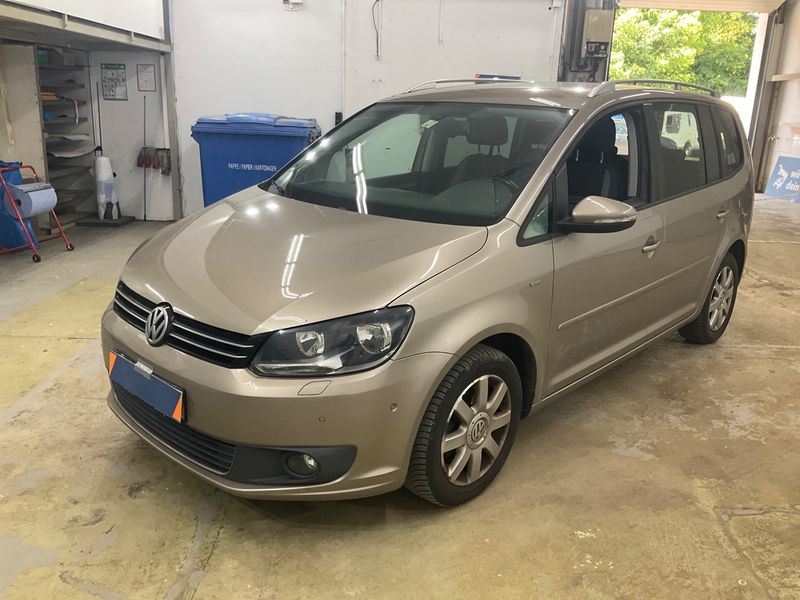 Volkswagen Touran 1.2 TSI Life 2013 – снимка 1