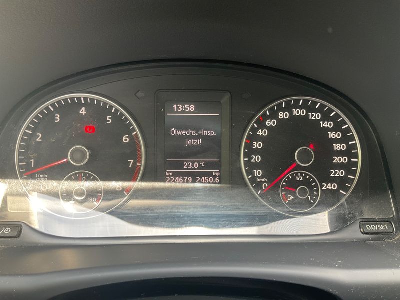 Volkswagen Touran 1.2 TSI Life 2013 – снимка 4