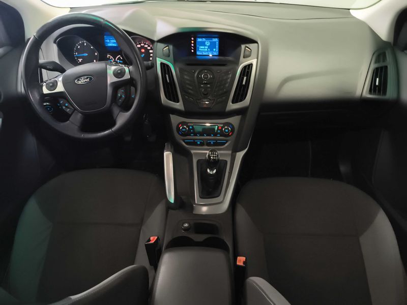 Ford Focus 1.6 TDCi Trend 2011 – снимка 11