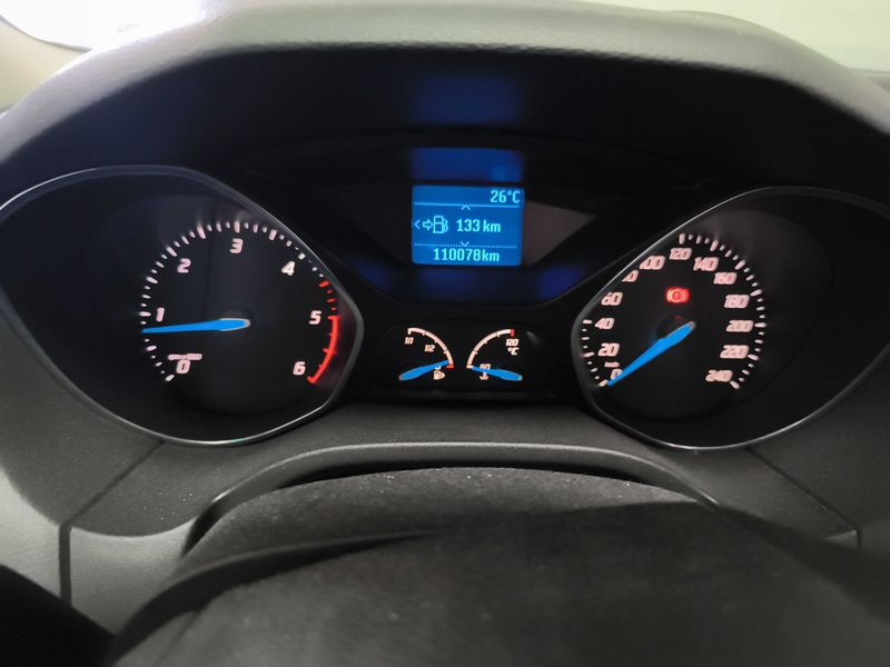 Ford Focus 1.6 TDCi Trend 2011 – снимка 12