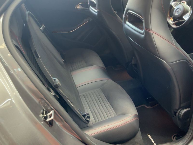 Mercedes-Benz GLA-Klasse GLA 180 AMG Line 2019 – снимка 19