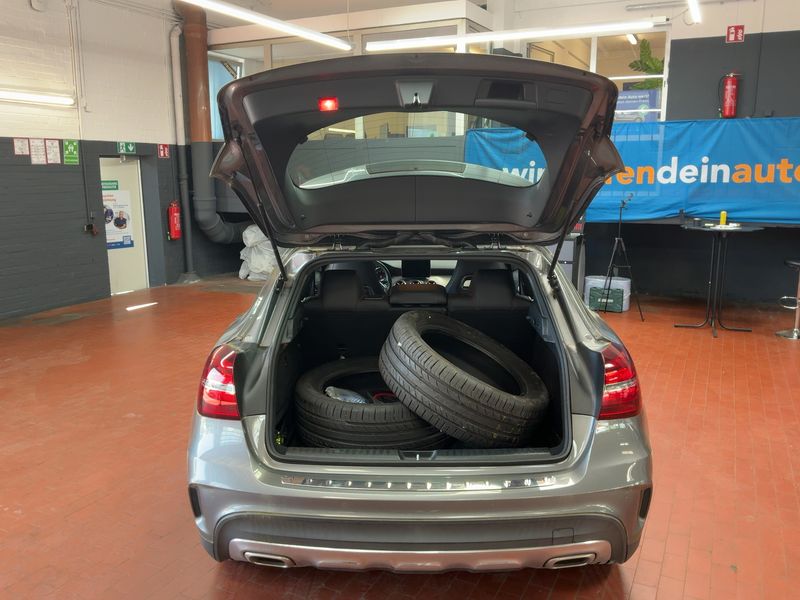Mercedes-Benz GLA-Klasse GLA 180 AMG Line 2019 – снимка 15