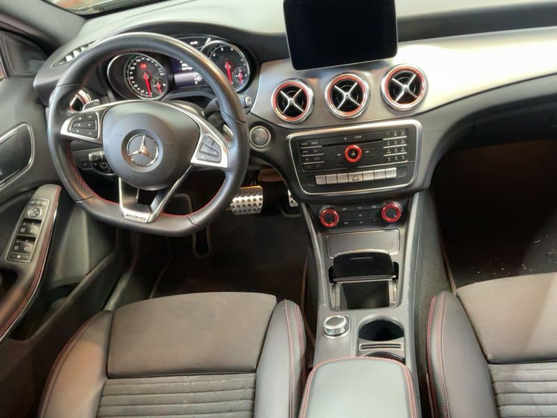 Mercedes-Benz GLA-Klasse GLA 180 AMG Line 2019 – снимка 17