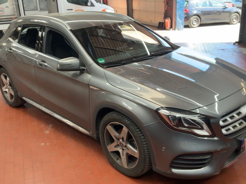 Mercedes-Benz GLA-Klasse GLA 180 AMG Line 2019 – снимка 12