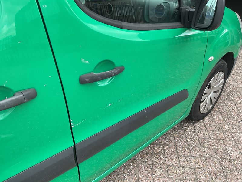 Citroen Berlingo 1.6 HDi Niveau B L1 2015 – снимка на щета