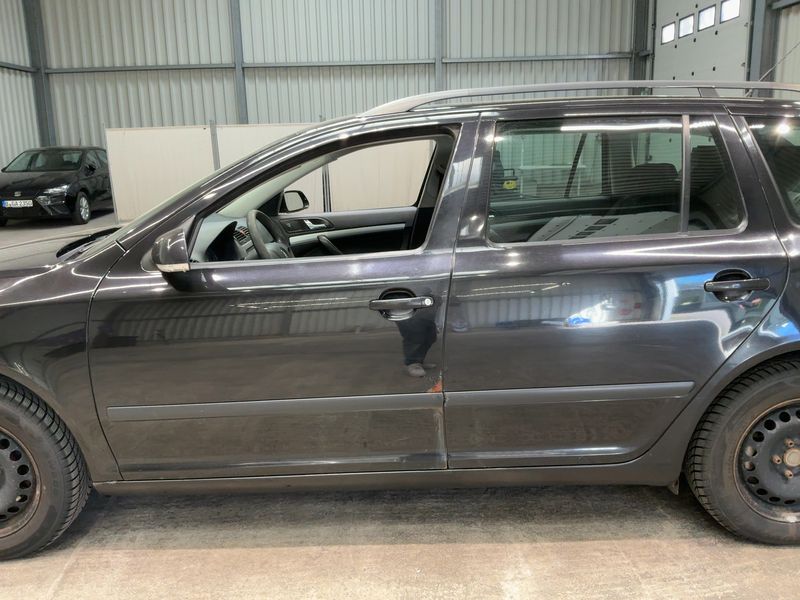 Skoda Octavia 1.6 FSI Ambiente 2008 – снимка 4