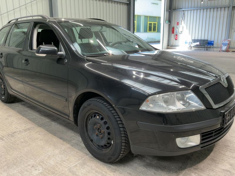 Skoda Octavia 1.6 FSI Ambiente 2008 – снимка 12