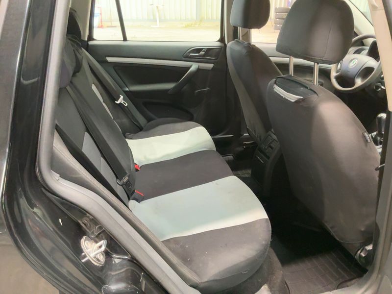 Skoda Octavia 1.6 FSI Ambiente 2008 – снимка 20