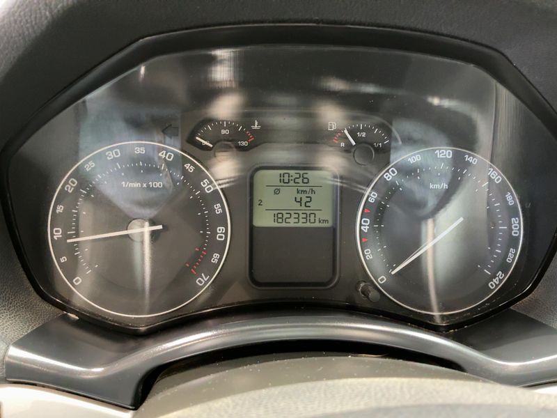 Skoda Octavia 1.6 FSI Ambiente 2008 – снимка 19