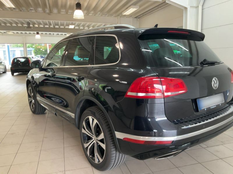 Volkswagen Touareg 3.0 V6 TDI Exclusive Terrain Tech BlueMotion Tech 2017 – снимка 6