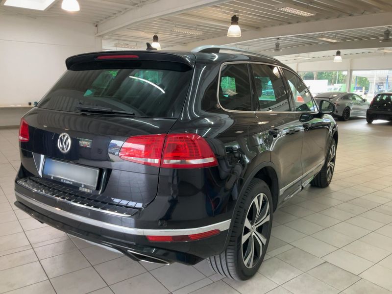 Volkswagen Touareg 3.0 V6 TDI Exclusive Terrain Tech BlueMotion Tech 2017 – снимка 8