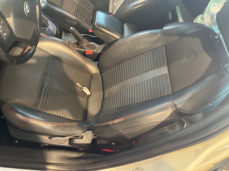 Alfa Romeo Giulietta 1.8 Turbo Quadrifoglio Verde 2010 – снимка 39
