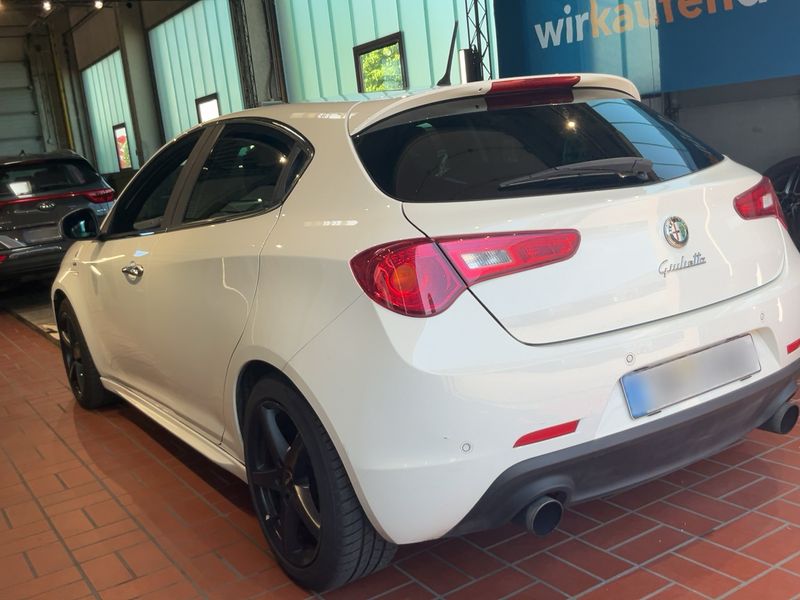Alfa Romeo Giulietta 1.8 Turbo Quadrifoglio Verde 2010 – снимка 6