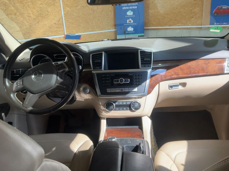 Mercedes-Benz M-Klasse ML 350 CDI BlueTEC 2015 – снимка 17