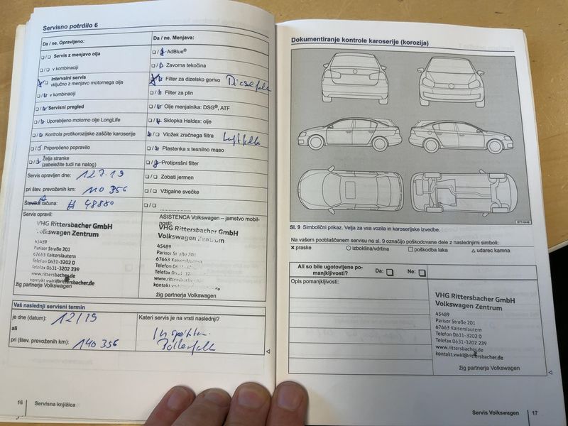 Volkswagen Touran 1.6 TDI Comfortline BlueMotion Tech 2013 – снимка 27