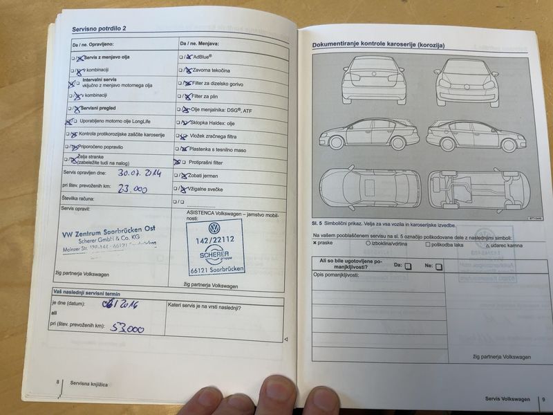 Volkswagen Touran 1.6 TDI Comfortline BlueMotion Tech 2013 – снимка 23