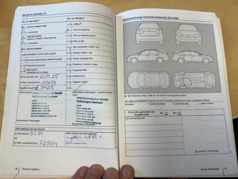 Volkswagen Touran 1.6 TDI Comfortline BlueMotion Tech 2013 – снимка 34