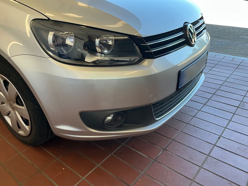 Volkswagen Touran 1.6 TDI Comfortline BlueMotion Tech 2013 – снимка 28
