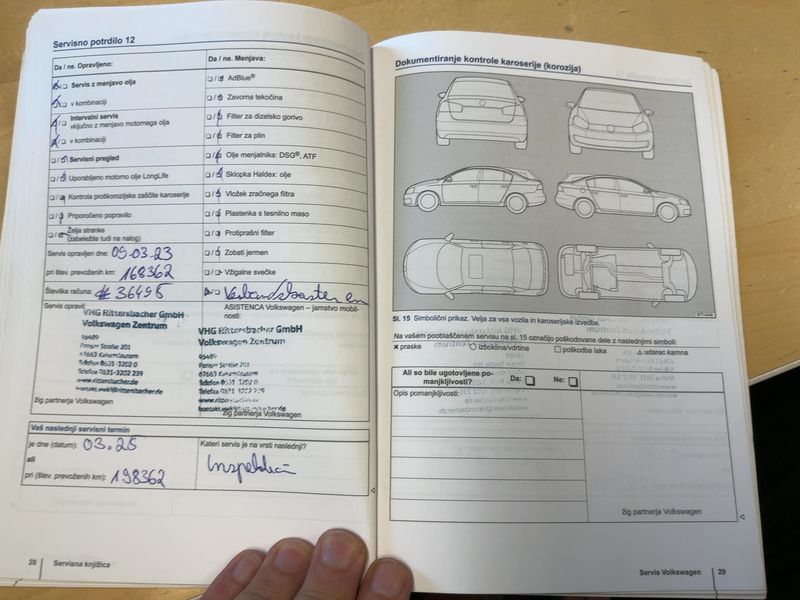 Volkswagen Touran 1.6 TDI Comfortline BlueMotion Tech 2013 – снимка 33