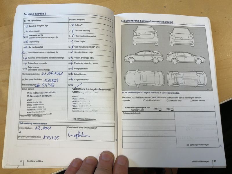 Volkswagen Touran 1.6 TDI Comfortline BlueMotion Tech 2013 – снимка 30
