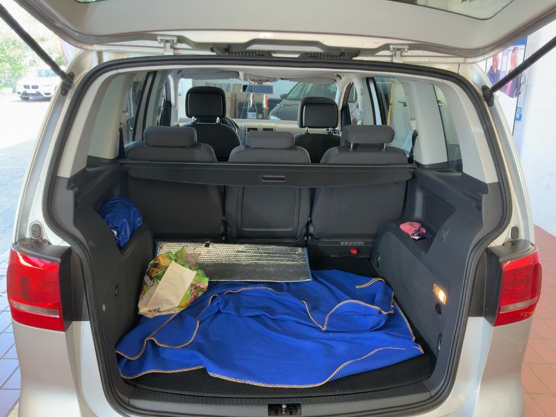 Volkswagen Touran 1.6 TDI Comfortline BlueMotion Tech 2013 – снимка 15
