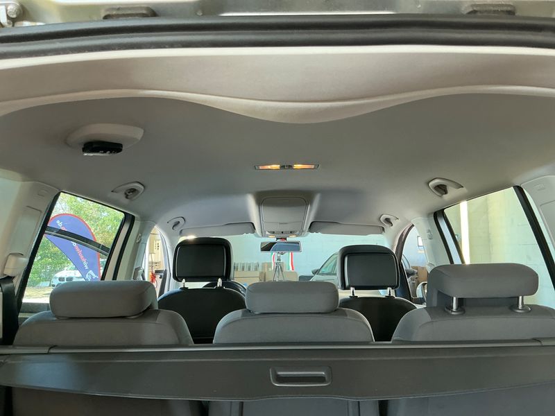 Volkswagen Touran 1.6 TDI Comfortline BlueMotion Tech 2013 – снимка 25