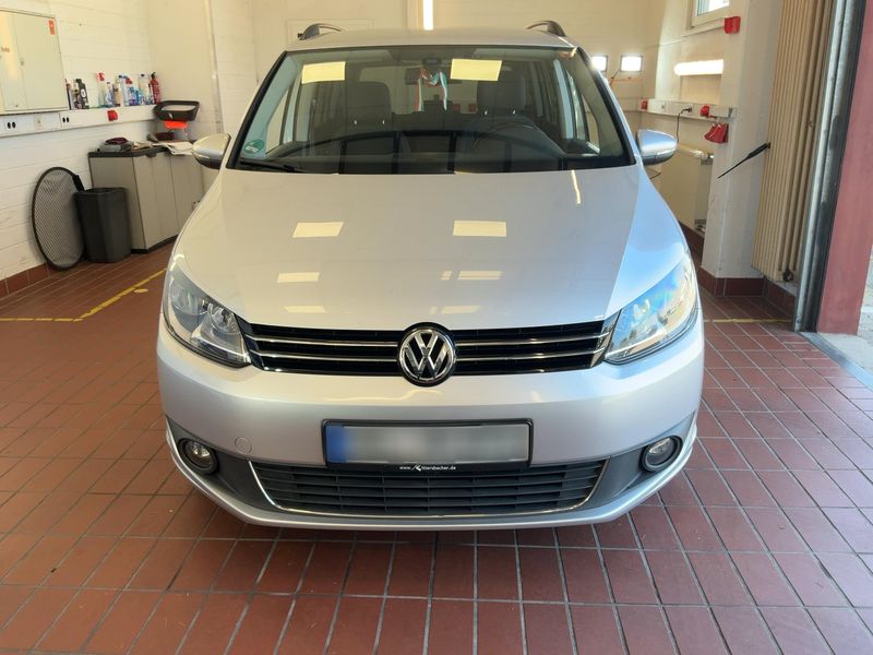 Volkswagen Touran 1.6 TDI Comfortline BlueMotion Tech 2013 – снимка 14