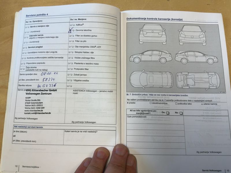 Volkswagen Touran 1.6 TDI Comfortline BlueMotion Tech 2013 – снимка 25