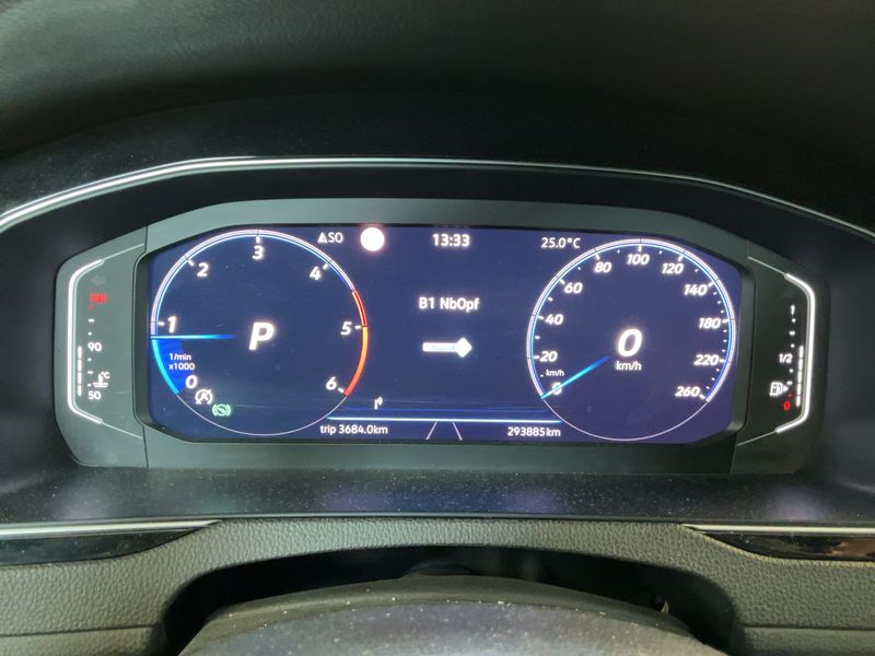 Volkswagen Passat 2.0 TDI Business 4Motion 2021 – снимка 19