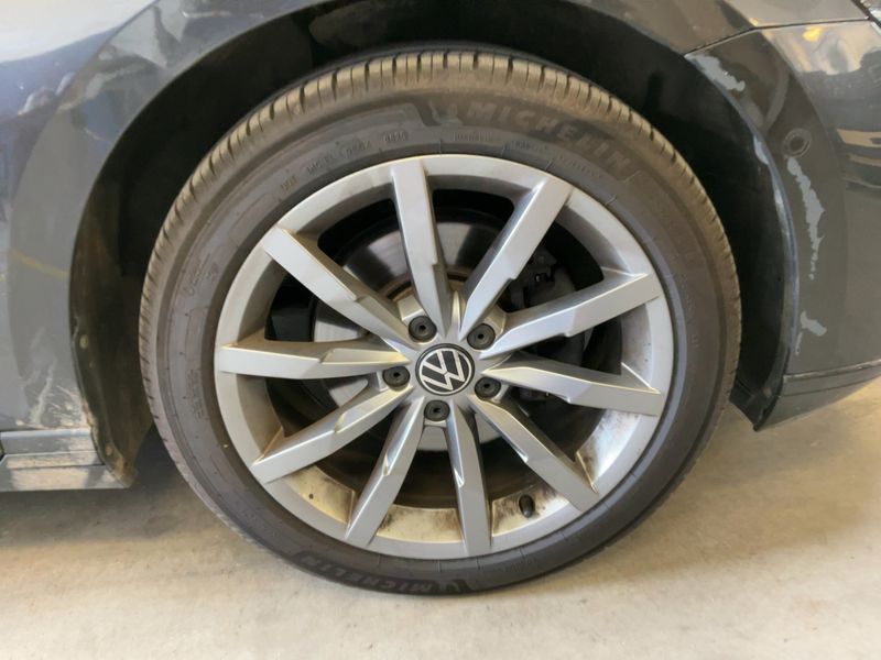 Volkswagen Passat 2.0 TDI Business 4Motion 2021 – снимка 11