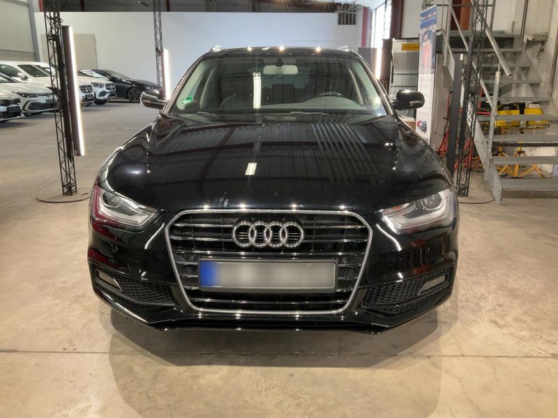Audi A4 2.0 TDI Attraction 2014 – снимка 9