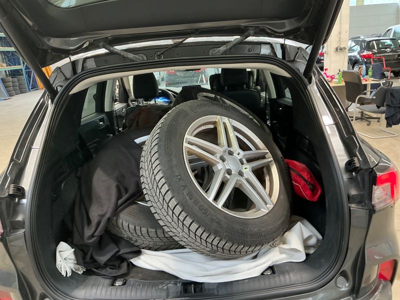 Ford Kuga 1.5 EcoBoost Titanium X 2021 – снимка 33