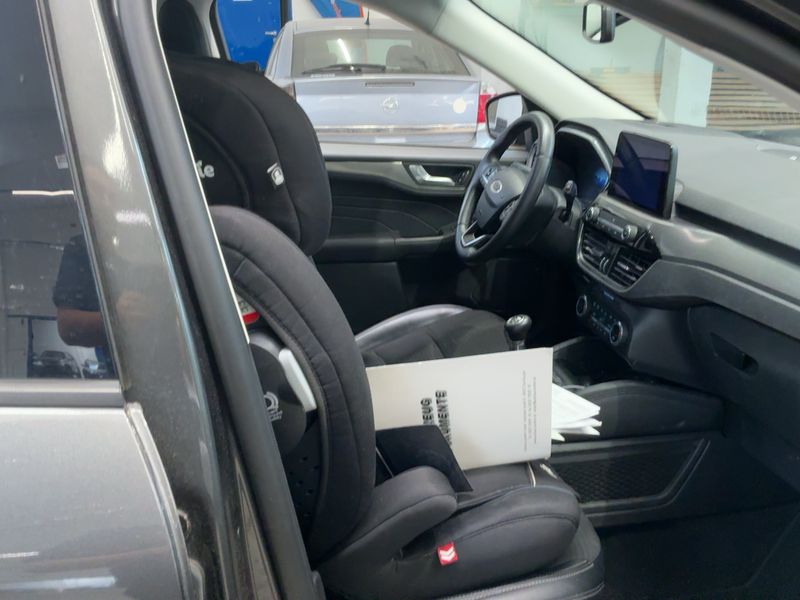 Ford Kuga 1.5 EcoBoost Titanium X 2021 – снимка 17