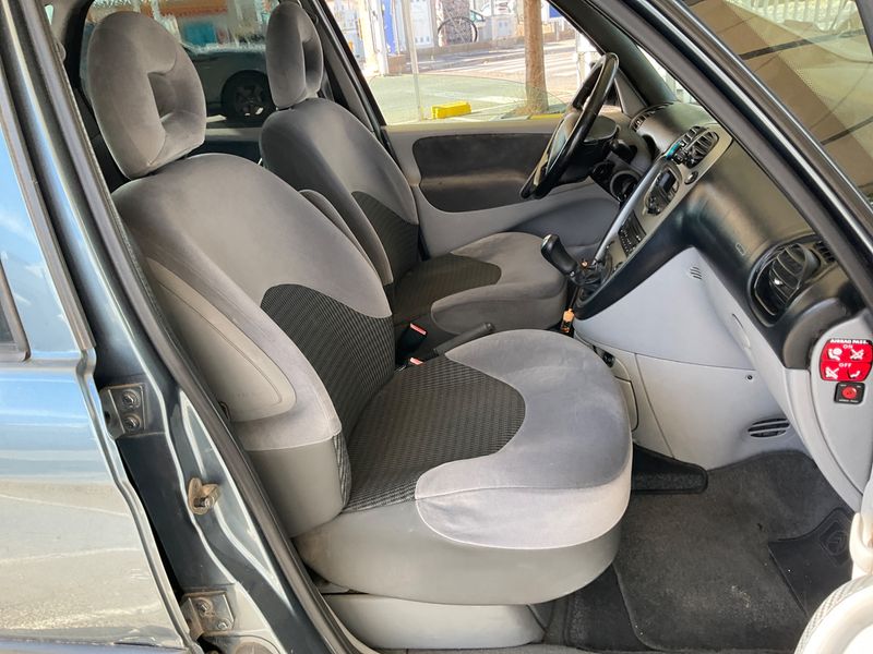 Citroen Xsara Picasso 1.6 LX Plus 2009 – снимка 3