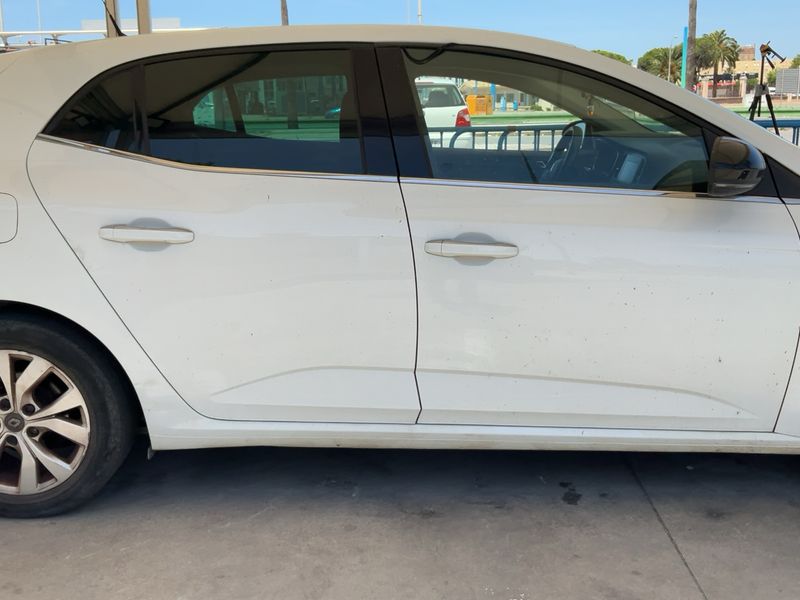 Renault Megane 1.5 BLUE dCi Limited 2020 – снимка 10