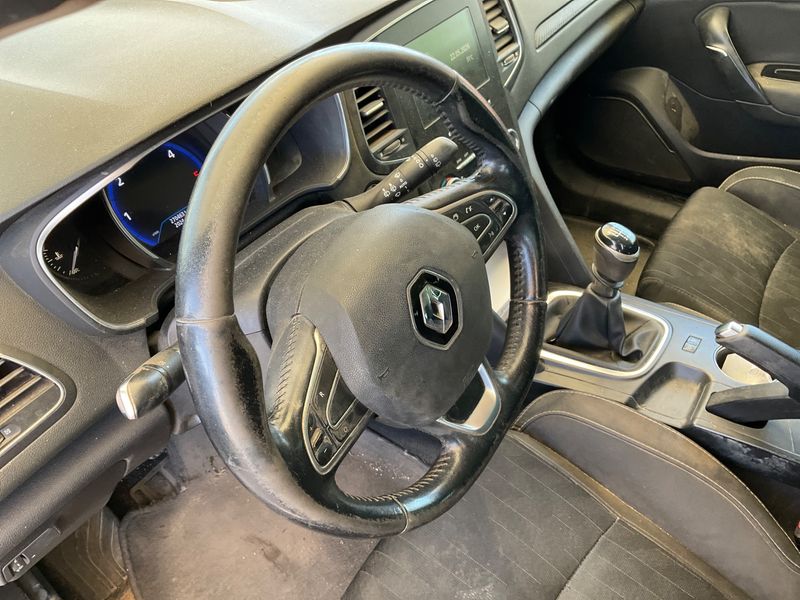 Renault Megane 1.5 BLUE dCi Limited 2020 – снимка 23