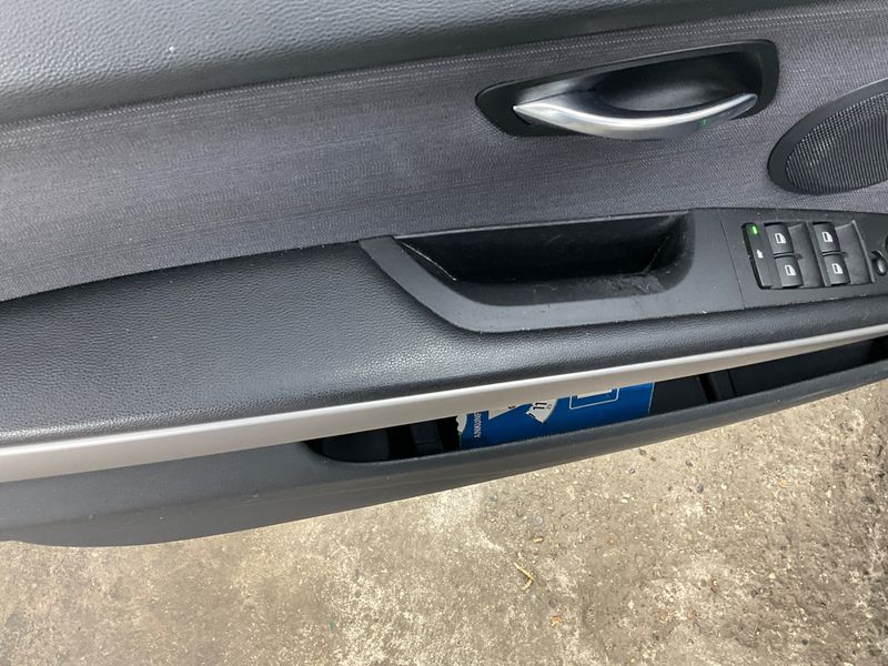 BMW 3er 320i 2006 – снимка 35