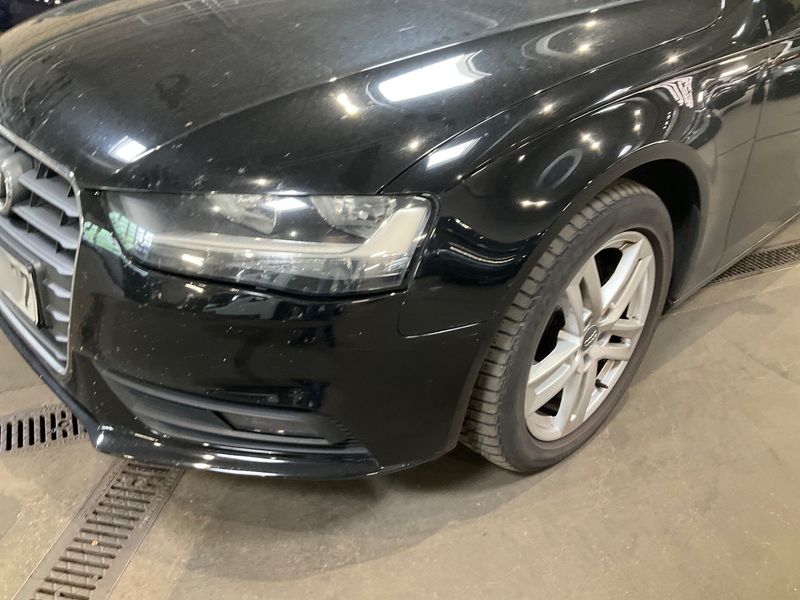 Audi A4 2.0 TDI quattro Attraction 2015 – снимка 27