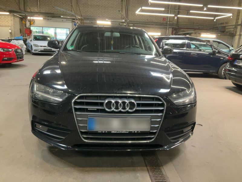 Audi A4 2.0 TDI quattro Attraction 2015 – снимка 14