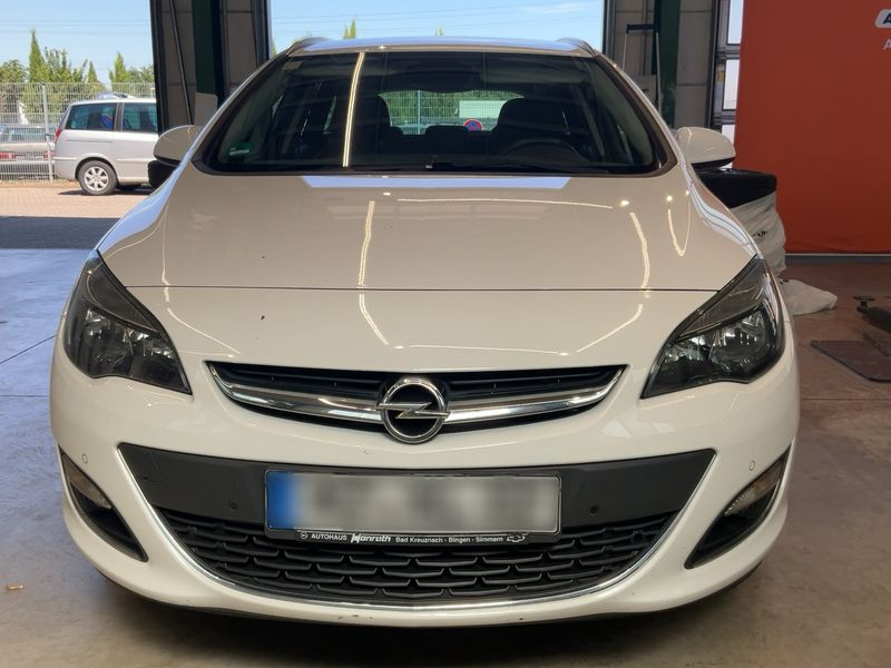 Opel Astra 1.4 Turbo Exklusiv 2015 – снимка 14