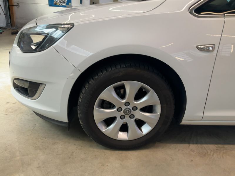 Opel Astra 1.4 Turbo Exklusiv 2015 – снимка 3