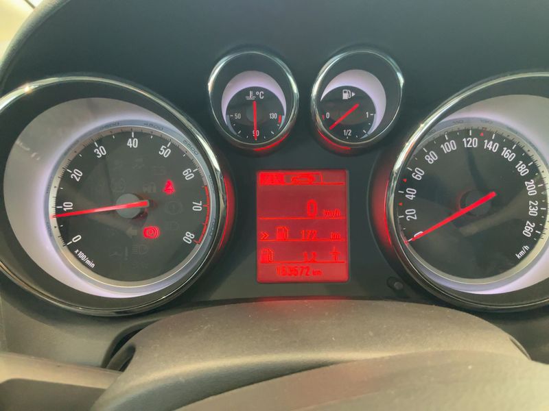 Opel Astra 1.4 Turbo Exklusiv 2015 – снимка 18