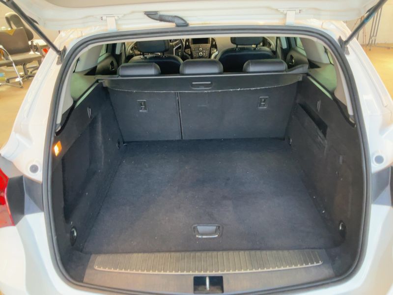 Opel Astra 1.4 Turbo Exklusiv 2015 – снимка 15