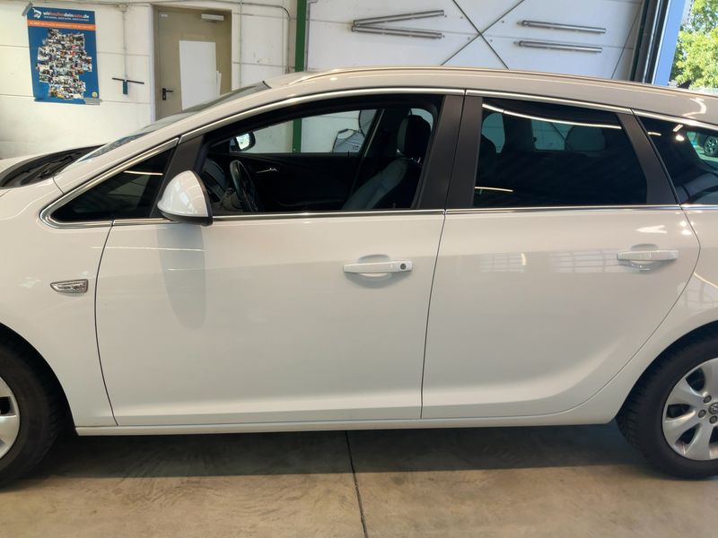 Opel Astra 1.4 Turbo Exklusiv 2015 – снимка 4