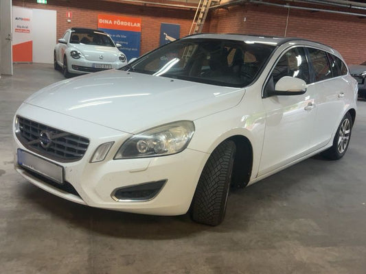 Volvo V60 2.4 D5 Momentum 2011 – снимка 1