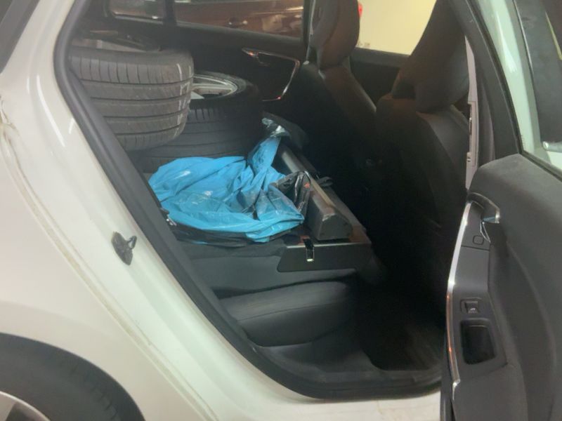 Volvo V60 2.4 D5 Momentum 2011 – снимка 20