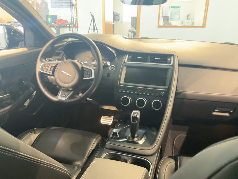 Jaguar E-Pace P200 R-Dynamic S AWD 2020 – снимка 17