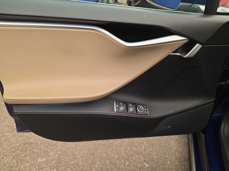 Tesla Model S 90D Dual 2016 – снимка 32