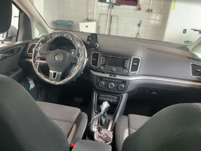 Volkswagen Sharan 2.0 TDI Life BlueMotion Tech 2013 – снимка 18